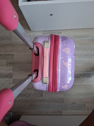 Çamadanlar: Usaq camadani satilir. olcusu 45 hundurluk 30 eni her seyi — 7