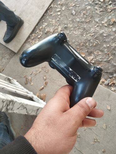 jbl dinamiki: PlayStation 4 DualShock 4 naqilsiz oyun pulti – qara rəng