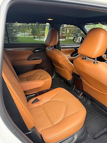 300 000: Toyota Highlander: 2022 г., 2.5 л, Автомат, Гибрид, Внедорожник — 8