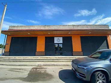 yevlaxda kiraye evler 2021: Qubanın mərkəzində, Şəhidlər Xiyabanı ilə üz-üzə əşyasız obyekt — 1