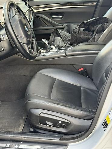 BMW: Böyük manitor Boyük gozik 4 knopkadan ibaratdi Head up (elektron — 24