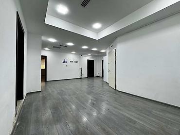 huseynbala eliyev: İcarəyə verilir 4 otaqlı ofis 250 m², Nərimanov r. Daha 7 şəklə bax — 10