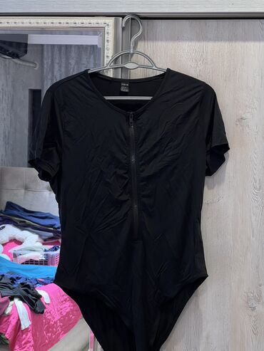 Futbolka və maykalar: ❗️ Əşyaların yarısı yenidir. Bütün əşyalar xaricdən gətirilib. Böyük — 14