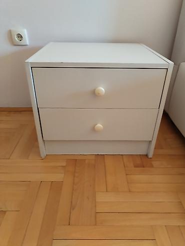 Noćni ormarići – beli,set od dva komada, sa dve fioke - Klasičan
