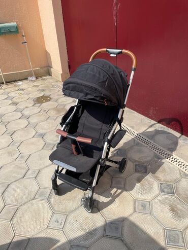 baby jogger city universal arabalar: Ushaq arabasi For Baby. Tam saz ve ishlek veziyyetdedir. Tam rahat