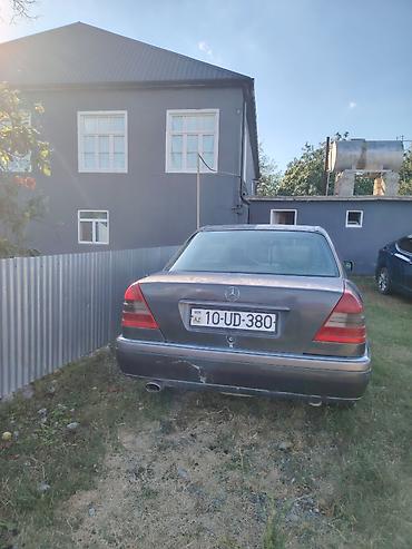 islenmis hyundai avtomobilleri satisi: Mercedes-Benz C 180: 1.8 l | 1995 il Sedan — 2