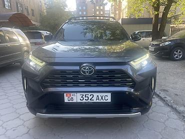 Toyota RAV4: 2022 г., 2.5 л, Гибрид, Кроссовер