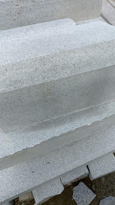 Qranit: Qranit bardür daşları - Material: təbii boz qranit - Formaat: uzun — 2