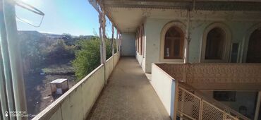 Həyət evləri və villaların satışı: 6 otaqlı, 240 kv. m, Orta təmir — 18