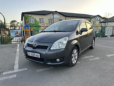 Toyota: Toyota Corolla Verso: 2007 г., 2.2 л, Механика, Дизель — 2