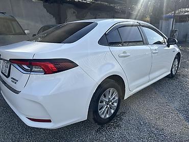 тойота аква гибрид: Toyota Corolla: 2021 г., 1.8 л, Гибрид, Седан — 5
