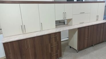 kuxna mebel ikinci el: Metbex Mebeli . Uzunlug 3.65 . 480 man . Saray qesebesinde
