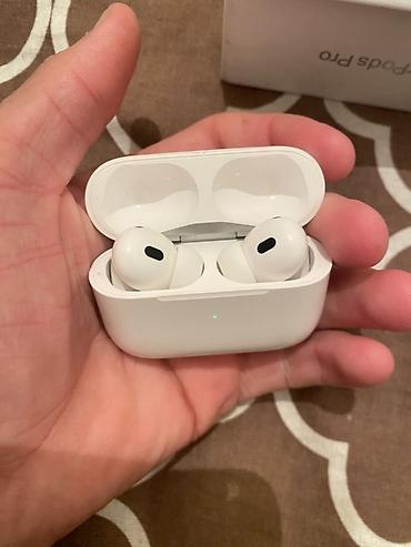hyper x cloud 3: Беспроводные наушники AirPods Pro 3 (USB‑C) - В комплекте: наушники — 2
