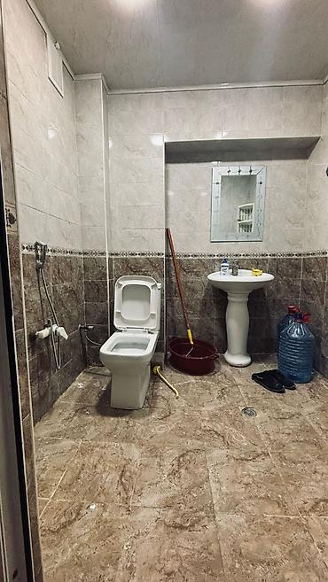 kreditle satilan evler: Bakı, Qaraçuxur qəs., 2 otaqlı, Köhnə tikili, m. Neftçilər, 45 kv. m — 7