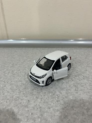 kıa mornıng: Kia Morning miniatür model avtomobil - Miqyas: təxmini 1:32 (kompakt — 4
