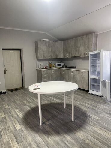 жм кара жыгач квартира: 3 комнаты, 55 м², 2 этаж, Евроремонт