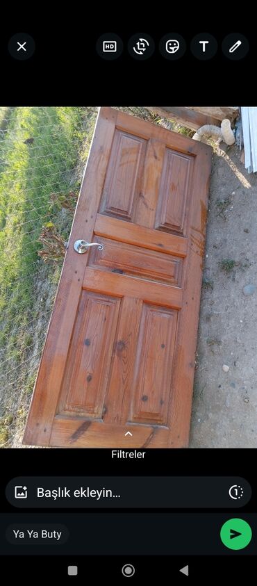 ringlice za tekstil: Tutacaqlı taxta panel qapı. Bu qapı təbii ağac materialından