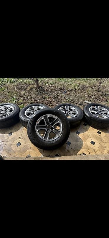 Комплект из 5 колес Jeep на литых дисках. Характеристики: -