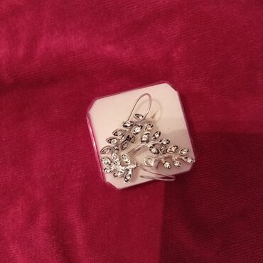 Zərgərlik dəstləri: Dəstə daxildir: Üzük, Gümüş — 1