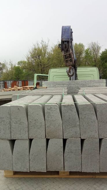 Дорожные бордюры: Дорожный бордюр, Прессованный, Бетонный, Новый — 5