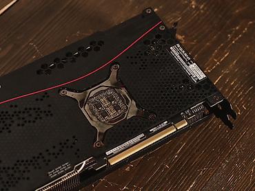 подставка для наушников: Видеокарта EVGA GeForce RTX (серия с тройным кулером) - Мощная — 5