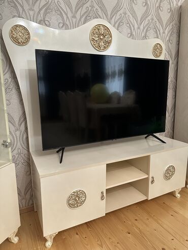 TV altlığı: İşlənmiş, Düz TV altlığı, Taxtalı, Türkiyə