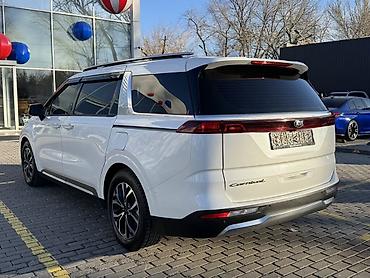 Kia: Kia Carnival: 2021 г., Минивэн — 6