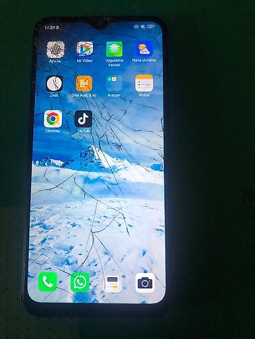 mack book 2012: Xiaomi Mi 9, 32 GB, rəng - Mavi, 
 Qırıq — 1