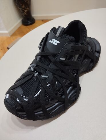 Krasofkalar və idman ayaqqabıları: Balenciaga Runner – qara rəngli idman ayaqqabısı (çift) - Rəng: tam — 1