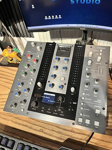 dj controller az: Solid State Logic UC1 
Son Qiymətidir təzədən qəti seçilmir — 2