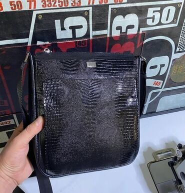 пума барсетка: Барсетка, Butun, Материалы: Нукура булгаары, Асыл нуска, Жаңы