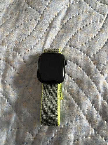 Apple Watch Series 11 — 20 000 сом Смарт-часы Apple в черном корпусе