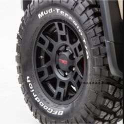 цена домкрата для легкового автомобиля: Литые Диски R 17 TRD, Комплект, отверстий - 6, Новый