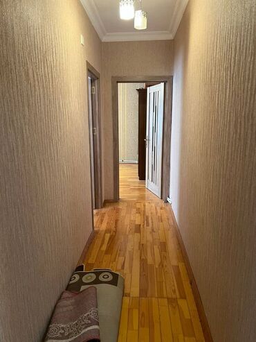 Köhnə tikili: Bakı, 8-ci kilometr, 4 otaqlı, Köhnə tikili, m. Xalqlar Dostluğu, 100 kv. m — 8