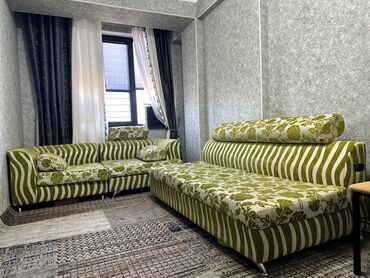 куплю советскую мебель: Комплект мягкой мебели: диван и диван-кровать в одном стиле -