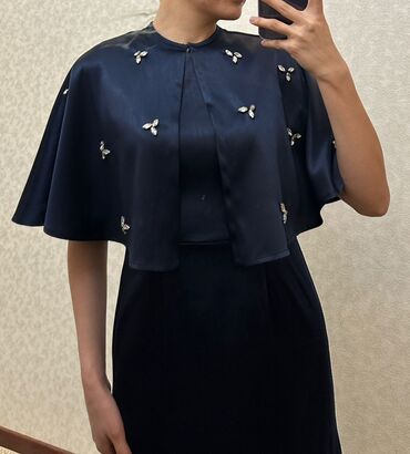 Вечерние платья: Вечернее платье, Рукава: Длинные, Бретельки на одно плечо — 5