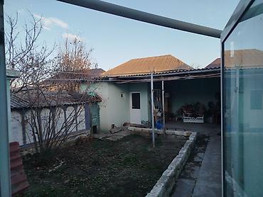 Həyət evləri və villaların satışı: 3 otaqlı, 90 kv. m, Orta təmir — 20