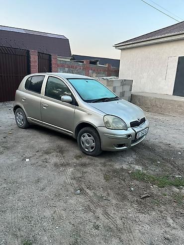 авто ярис: Toyota Vitz: 2003 г., Автомат, Хэтчбэк — 5
