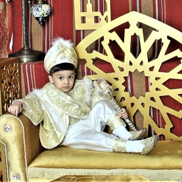 Dekorlar və bəzəklər: Sunnet geyimlerinin kirayesi ve satisi en boyuk cesid hamisi realda — 25