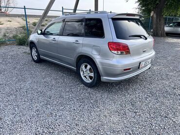 рация для фуры: Mitsubishi Airtek: 2002 г., 2 л, Автомат, Бензин, Универсал