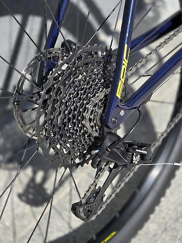 кам: Горный велосипед, Specialized, Рама L (172 - 185 см), Карбон, Б/у — 7