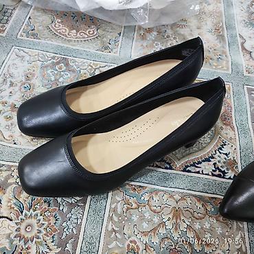 clarks обувь: Туфли, 41, Clarks, Новый, цвет - Черный — 3