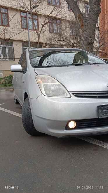 Toyota: Toyota Prius: 1.5 l | 2006 il Hetçbek