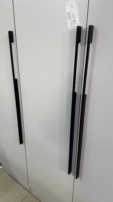 Шкафы для одежды: Шкаф трехдверный из ЛДСП. Качественная фурнитура — 13