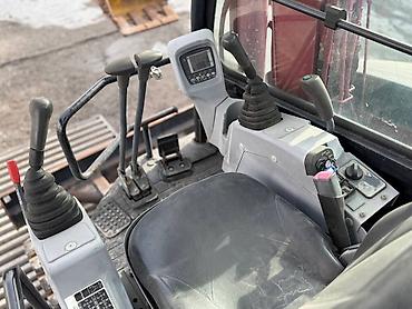 Экскаваторы: Экскаватор, Гусеничный — 7