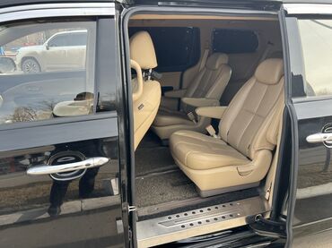Kia: Kia Carnival: 2019 г., 2.2 л, Автомат, Дизель, Минивэн — 9