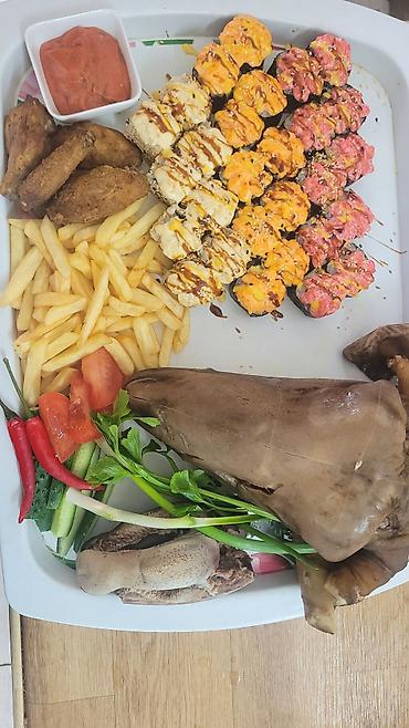 Готовые блюда, кулинария: Пицца ручной работы от 300 и выше - Тесто: классическое дрожжевое — 6