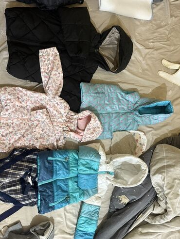 спортивные костюмы на девочек: Комплект, цвет - Черный at lalafo.kg спортивные костюмы на девочек: Комплект, цвет - Черный