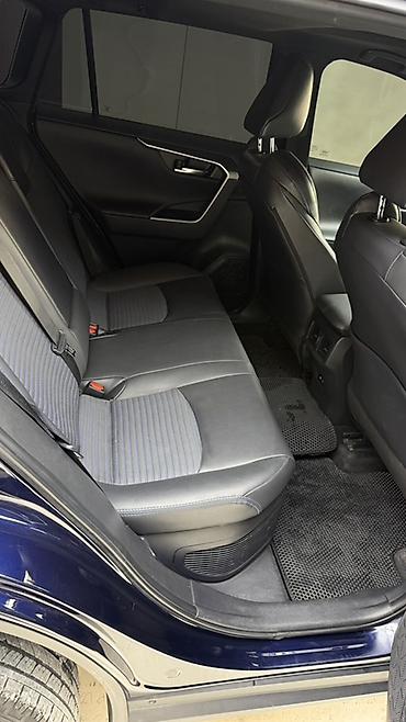 prius 2020: Toyota RAV4: 2021 г., 2.5 л, Вариатор, Гибрид, Кроссовер — 7