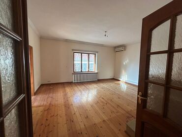 Долгосрочная аренда домов: 400 м², 9 комнат — 16